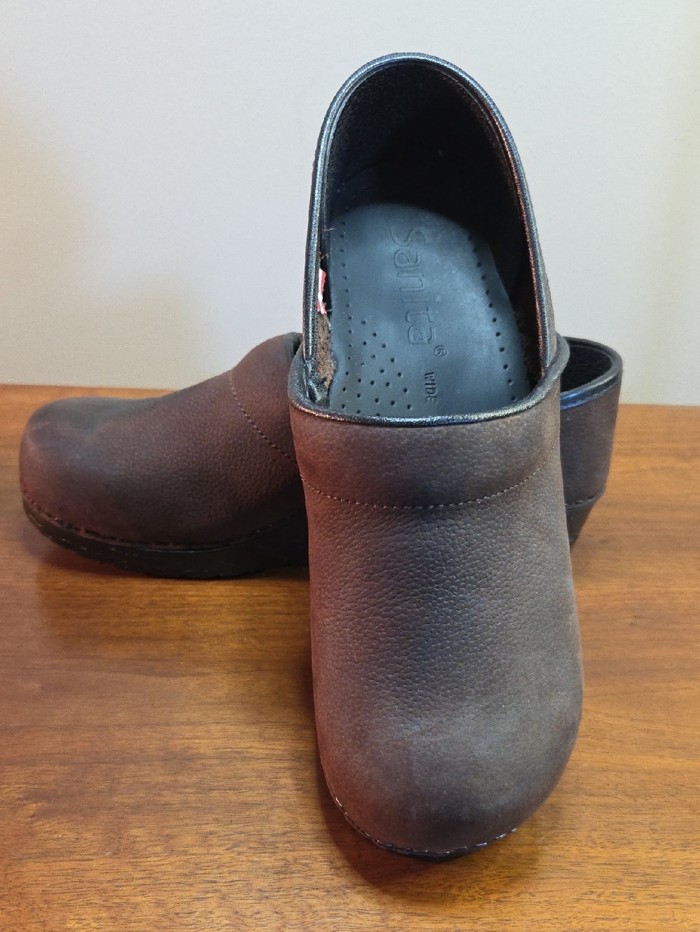 Sanita Oiled Leather Brown Clog 41 Wide Unisex